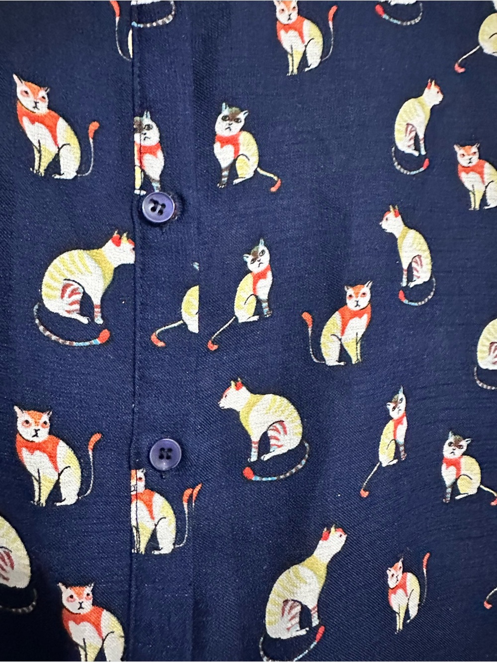 Navy Sleeveless Button-Front Top with Cat Print - Picture 2 of 8